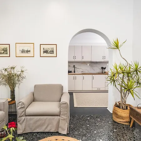 Ep'avlis Boutique * Naxos City