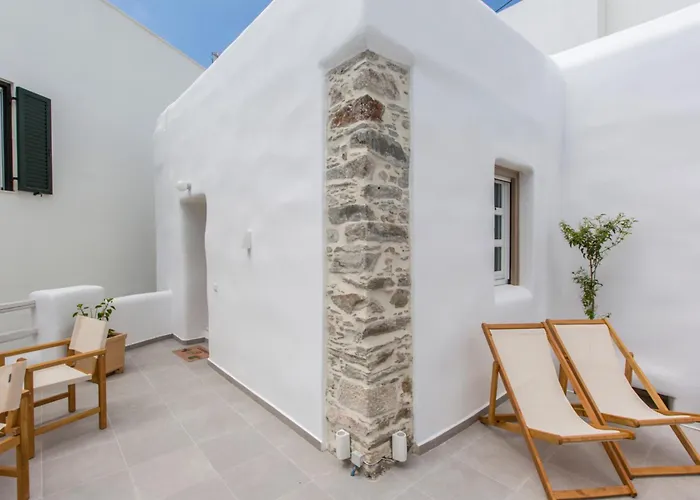 Ep'avlis Boutique Naxos City