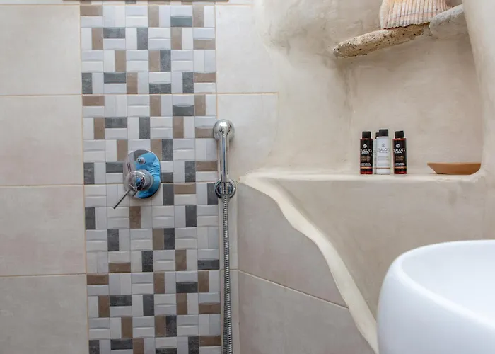 Ep'avlis Boutique Naxos City