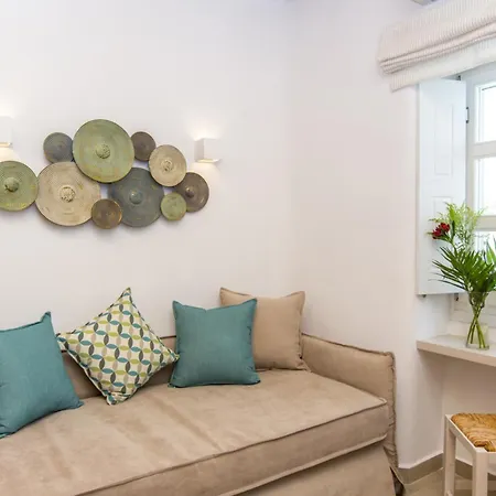 Ep'avlis Boutique * Naxos City