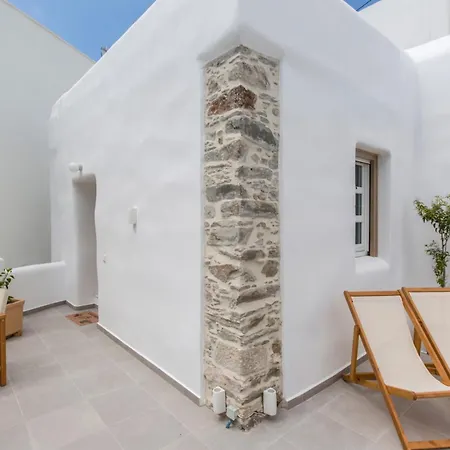 Ep'avlis Boutique Naxos City