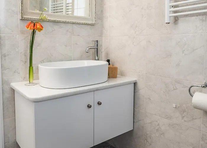 Ep'avlis Boutique Apartman *