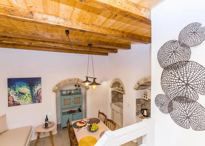 Ep'avlis Boutique Apartman